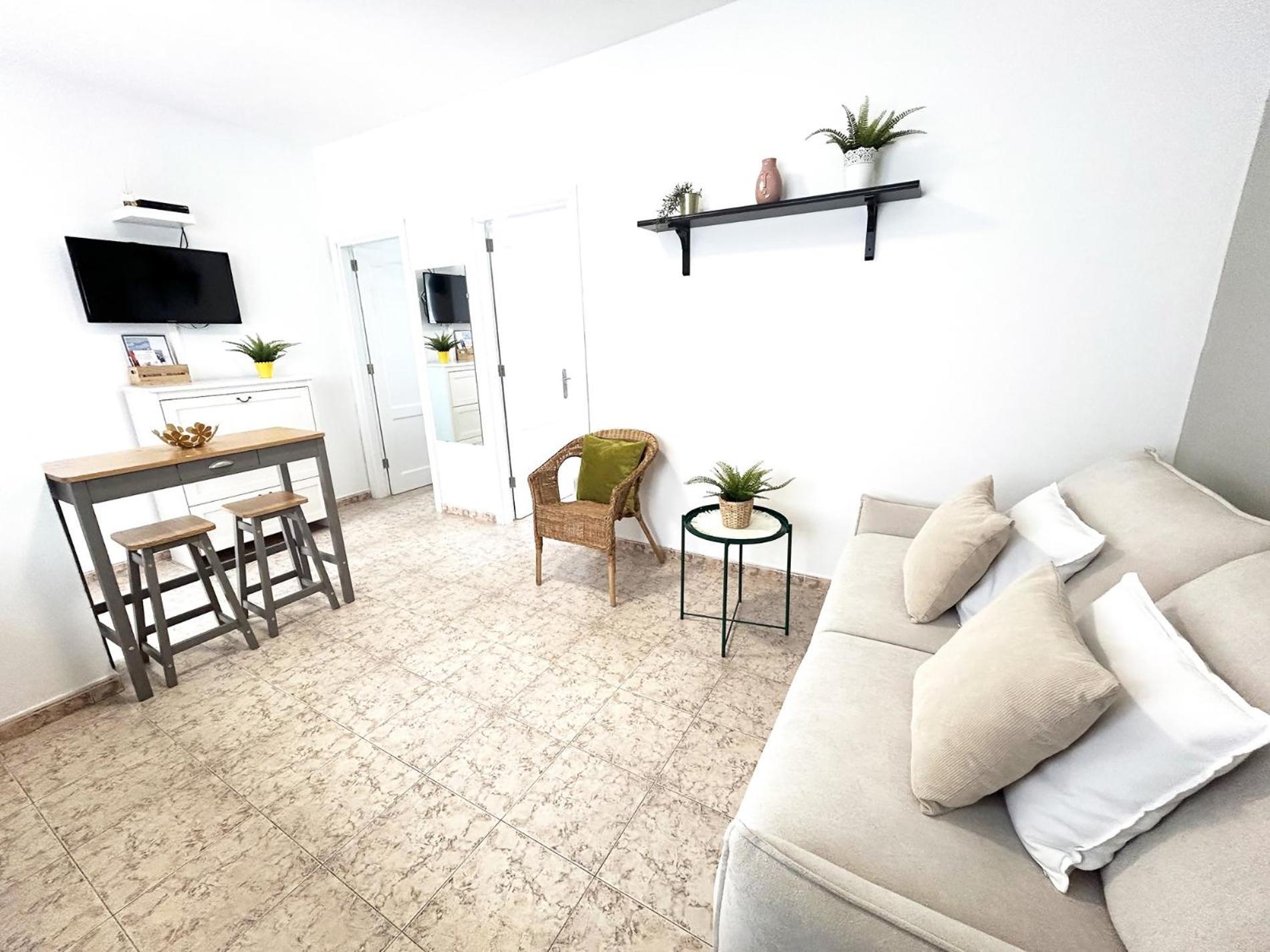 Mahostly Apartamento Comillas Pg Arrecife  Eksteriør billede